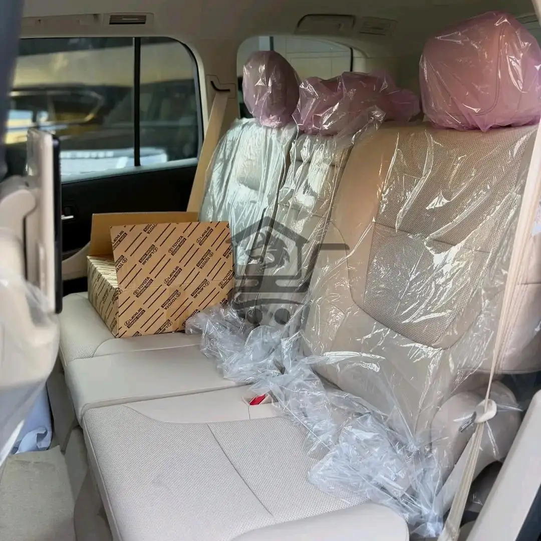 Toyota Land Cruiser GXR - الصورة 7