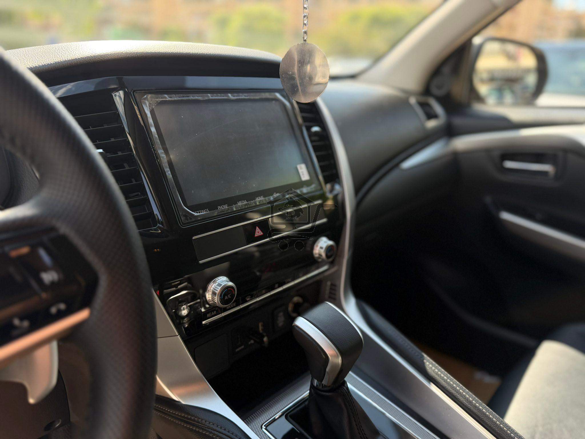 2025 Mitsubishi Montero Sport - الصورة 7