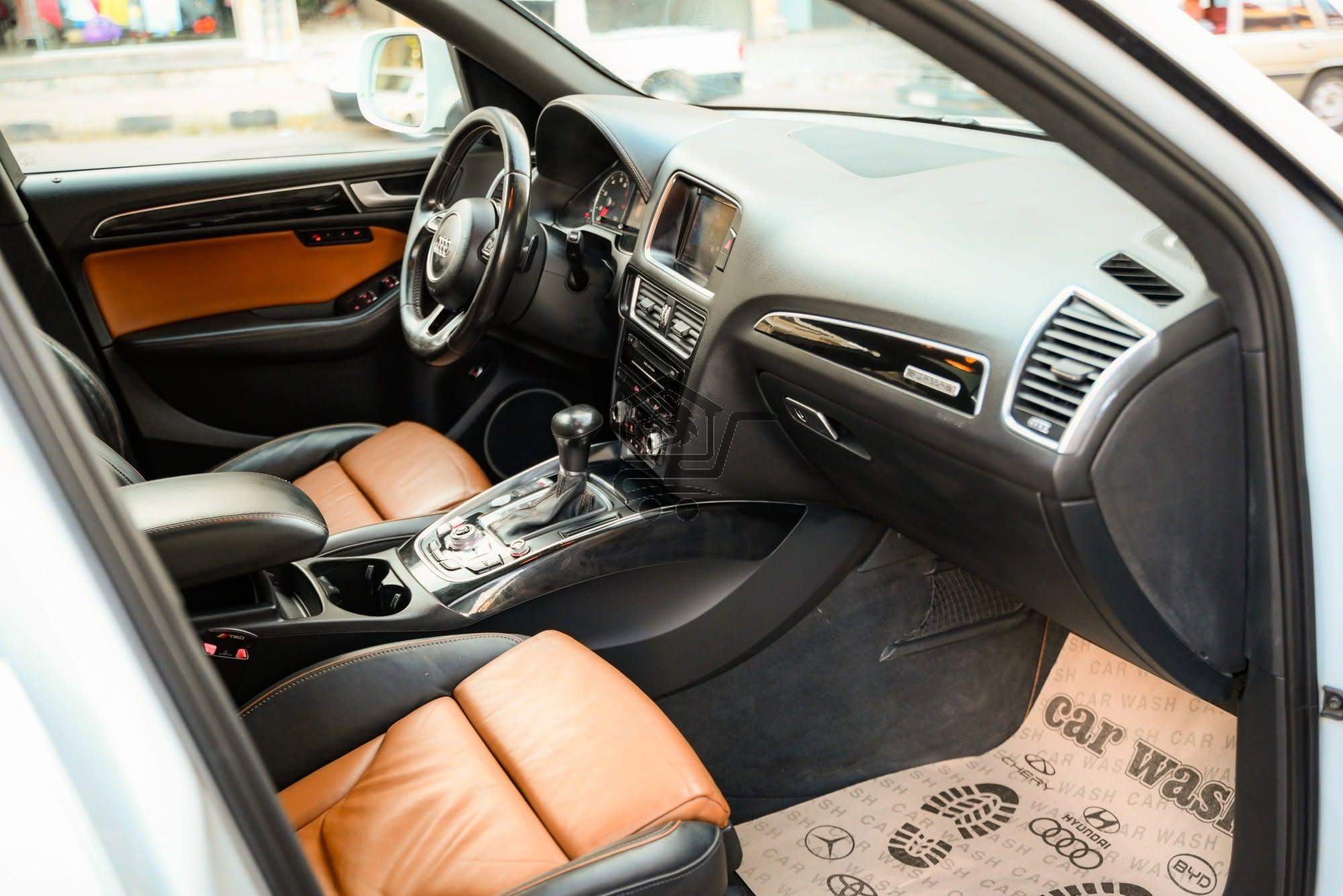 Audi Q5 S-Line - الصورة 6