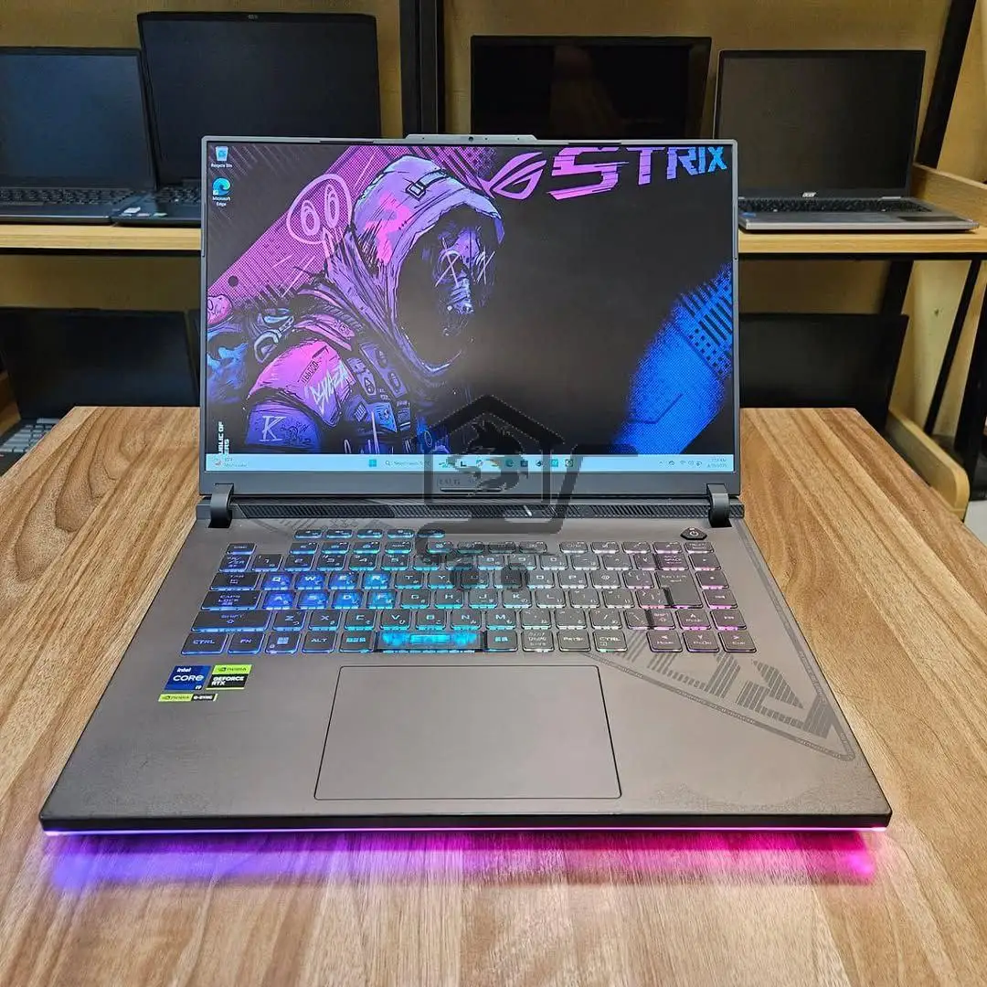 ASUS ROG STRIX G18 - الصورة 1