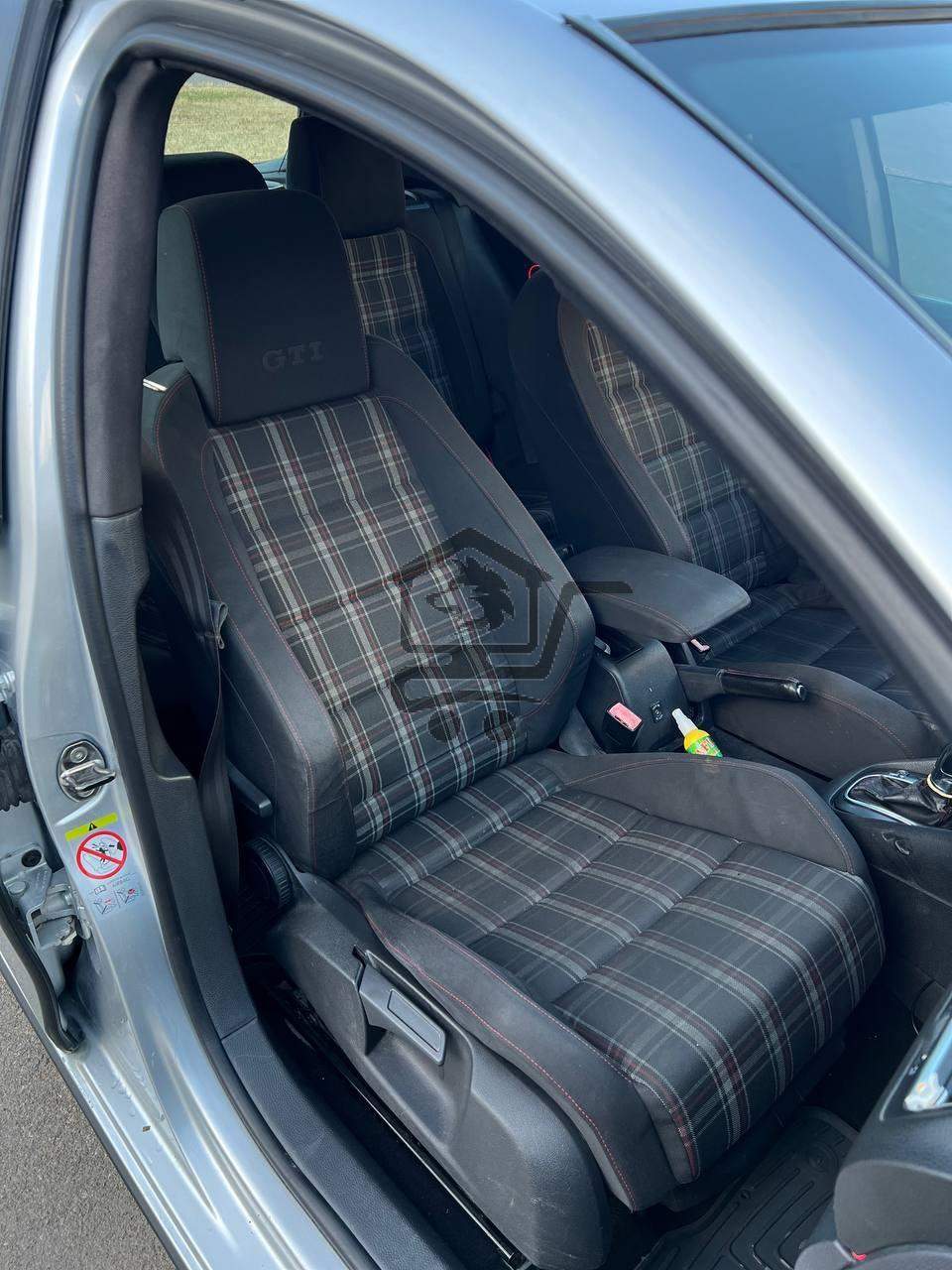 Volkswagen GTI Mkvl6 - الصورة 7