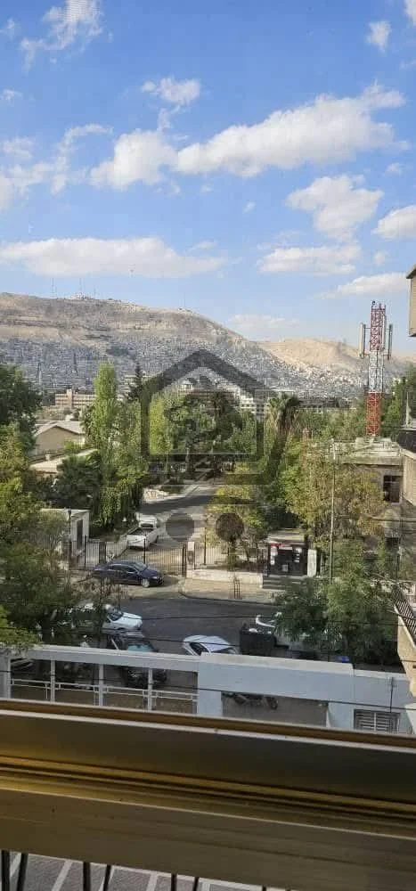 للبيع شقة في البرامكة