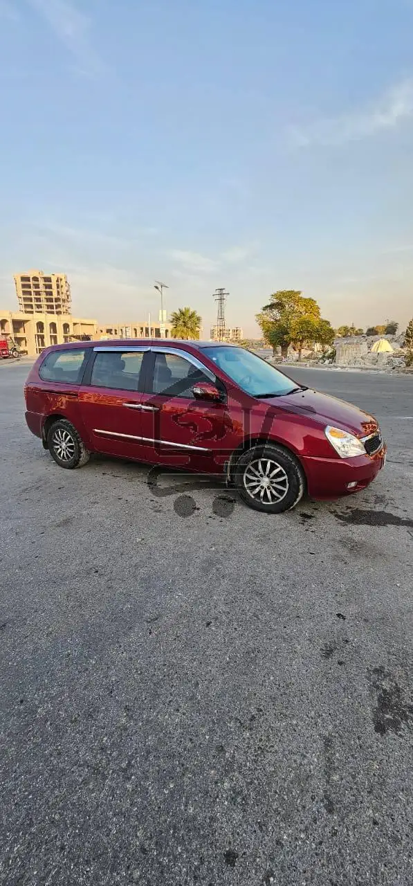 كيا كرنفال أوربي - الصورة 2