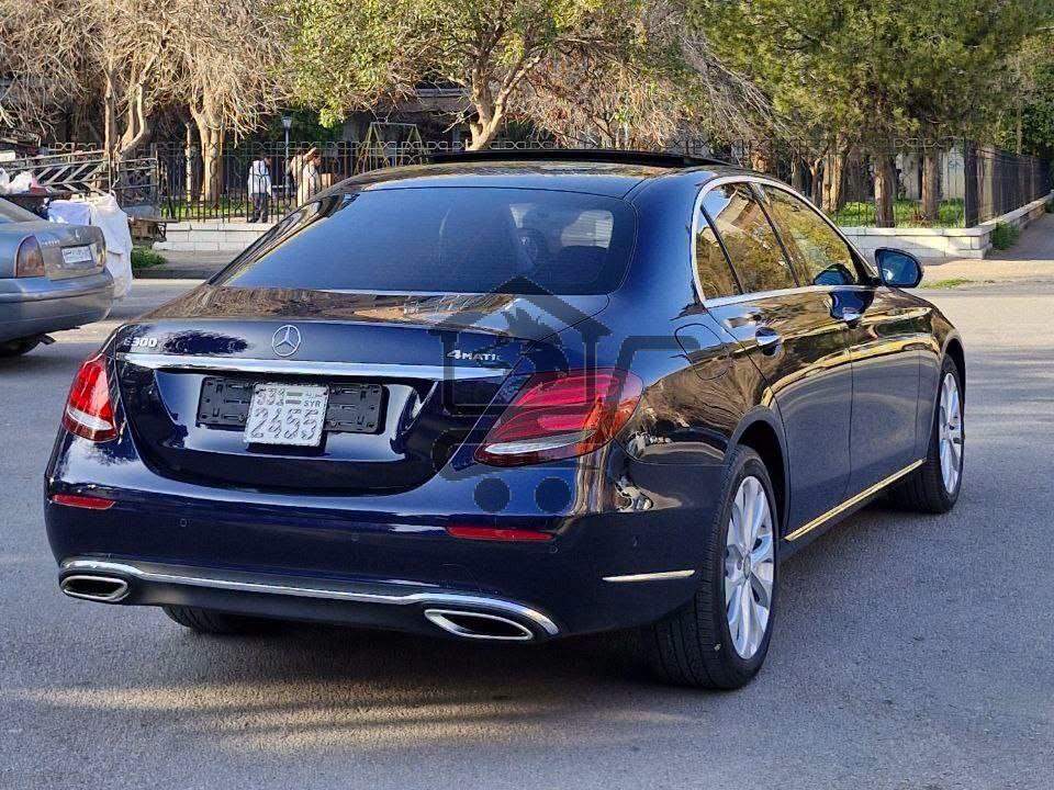 Mercedes E300 4Matic 2017 - الصورة 2