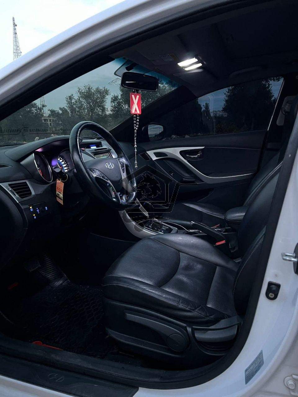 HUYNDAI ELANTRA 2013 - الصورة 7