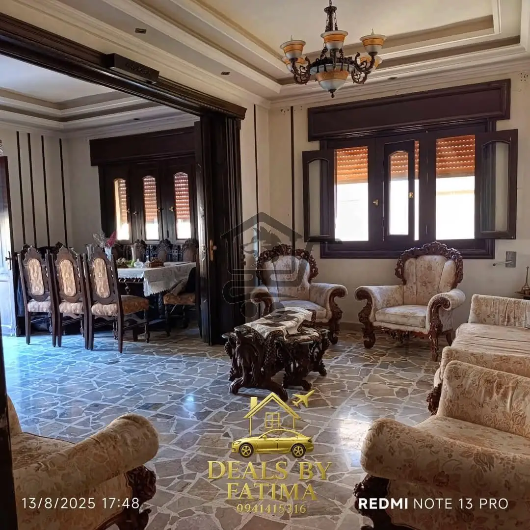 شقة خمس غرف بدون فرش - الصورة 2