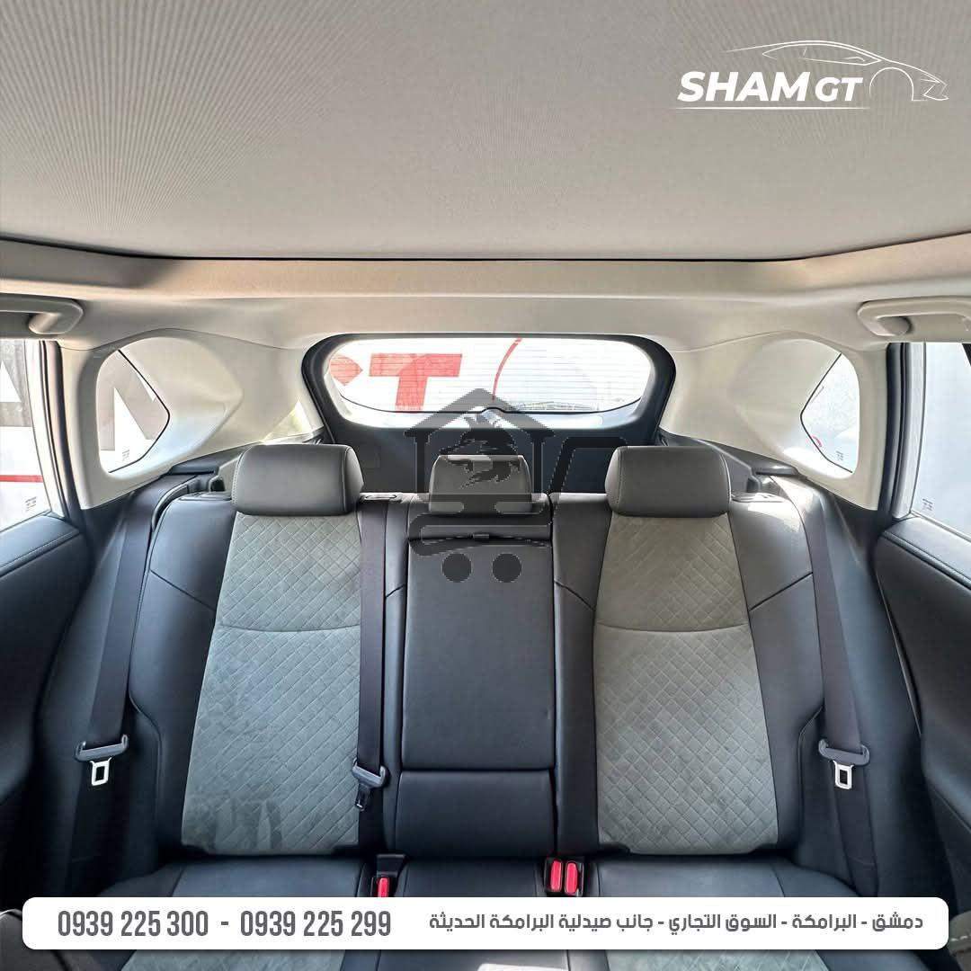 TOYOTA RAV 4 - الصورة 10