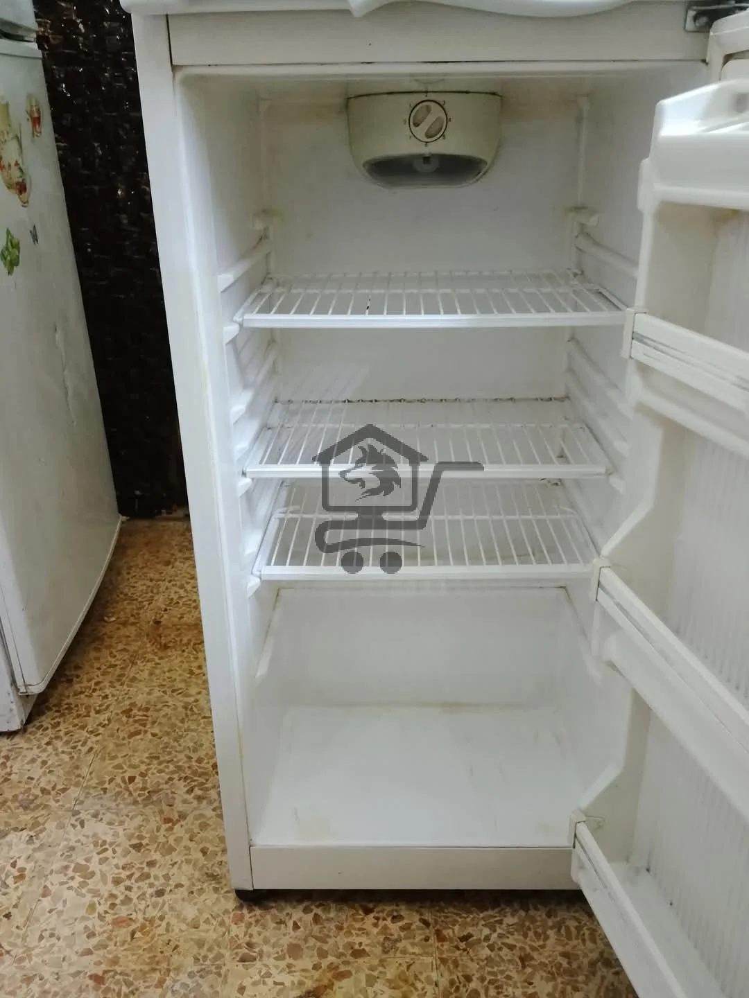 للبيع براد نوع عربي لوكس 18قدم - الصورة 2