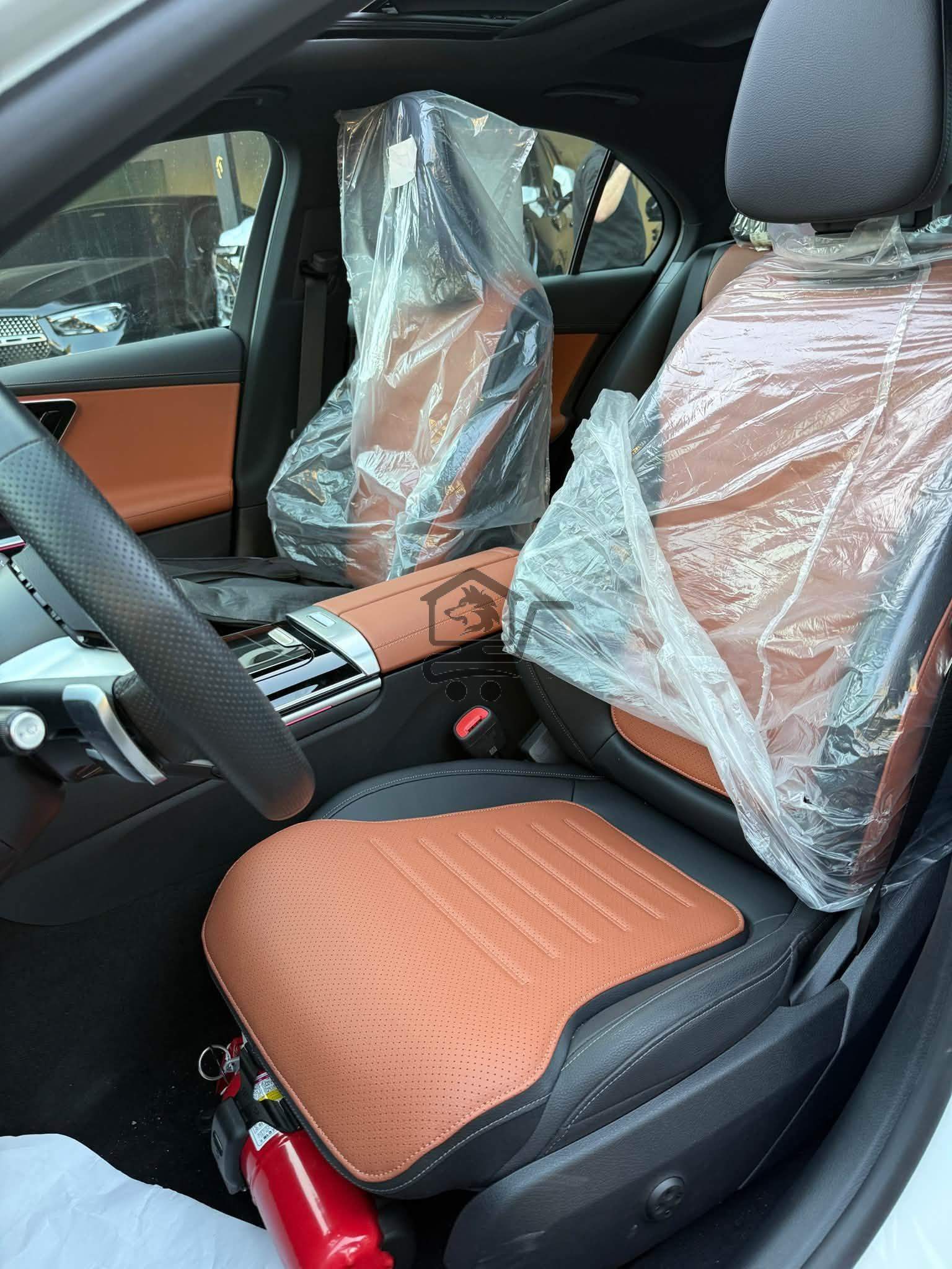 Mercedes-Benz C200 AMG - الصورة 7