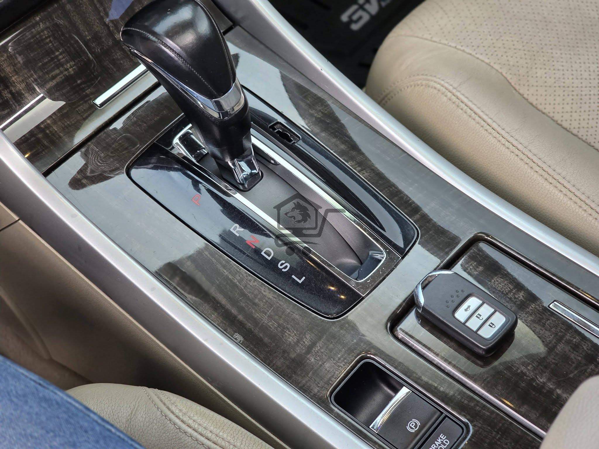 Honda Accord 2015 - الصورة 8