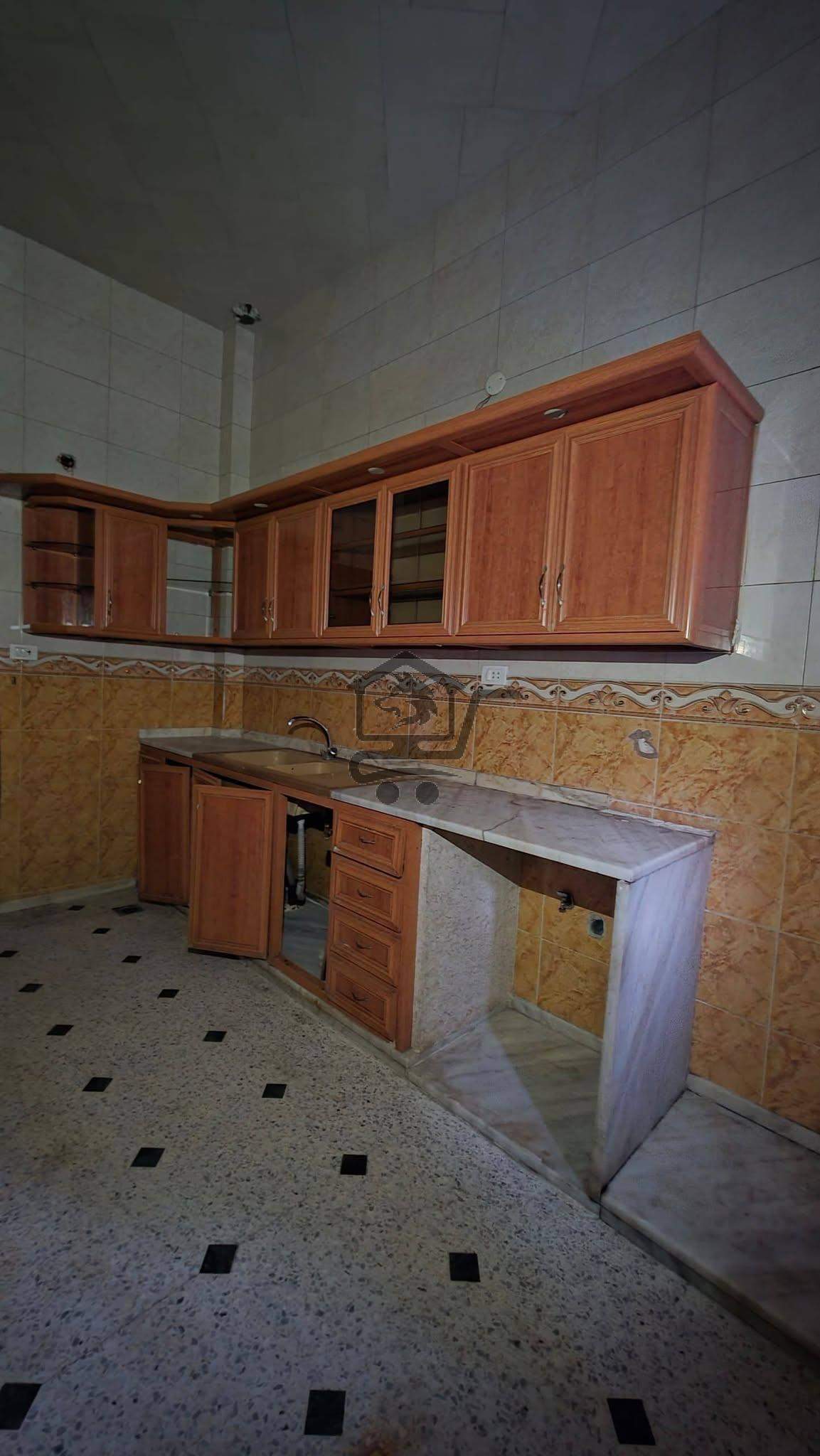 شقة سكنية جيدة - الصورة 9