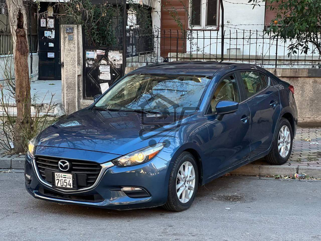 Mazda Zoom 3 - الصورة 1