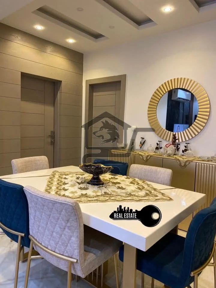 منزل فخم بموقع حيوي وراقي - الصورة 3