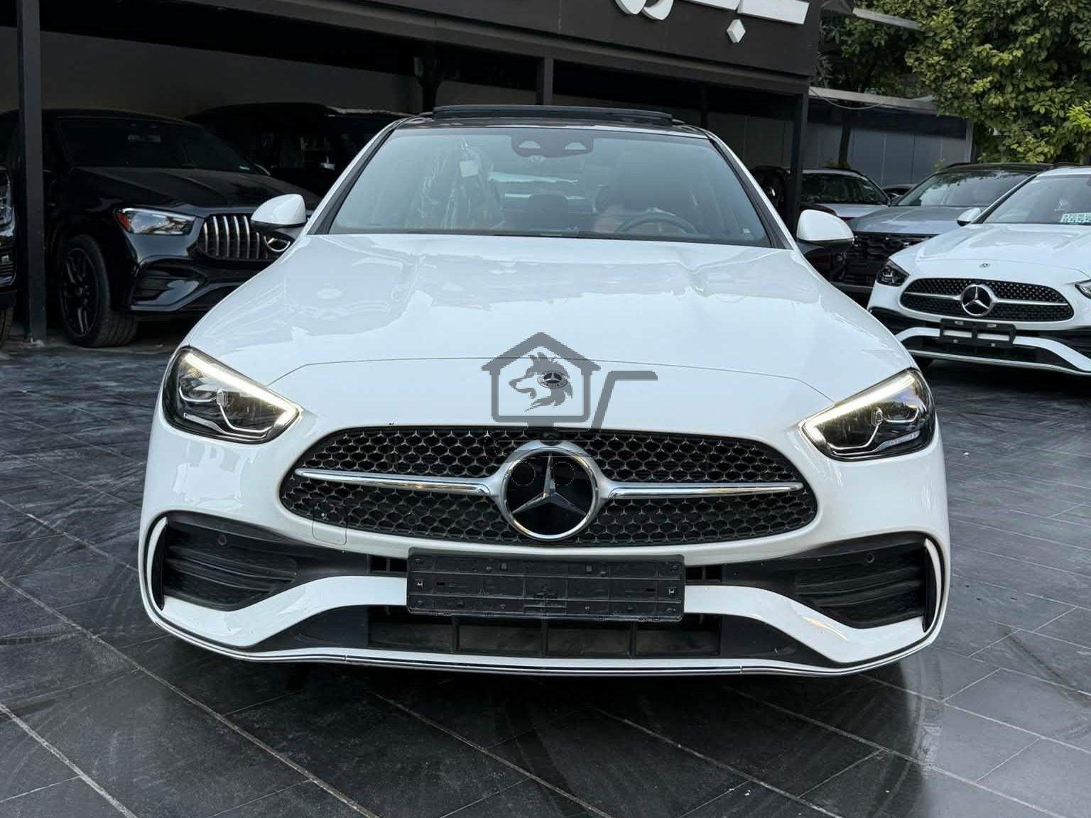 Mercedes-Benz C200 AMG - الصورة 5