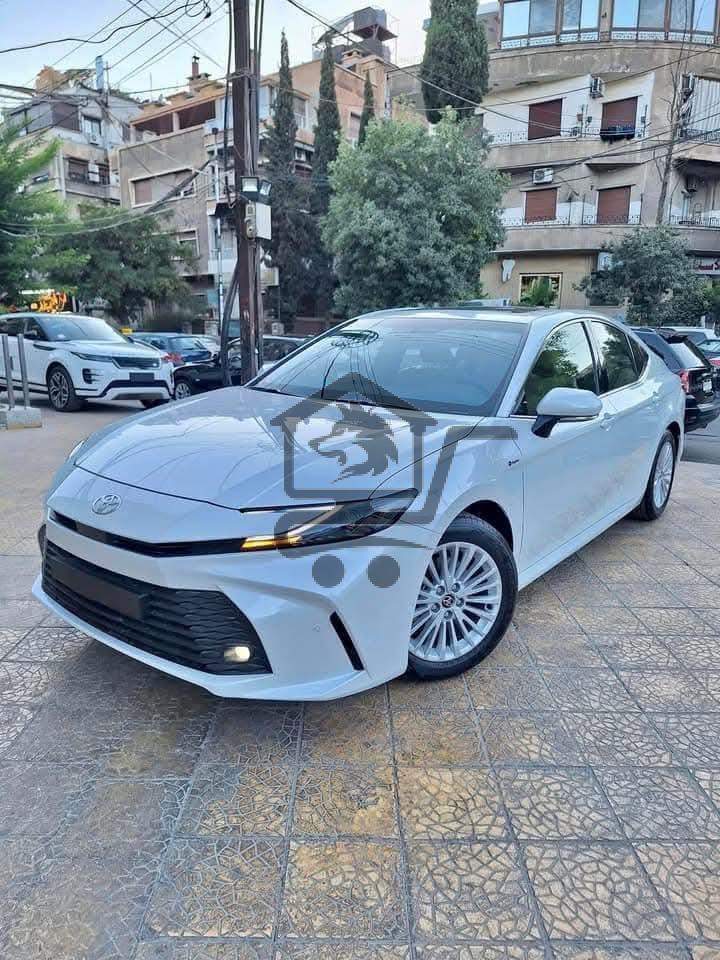 تويوتا كامري - الصورة 2