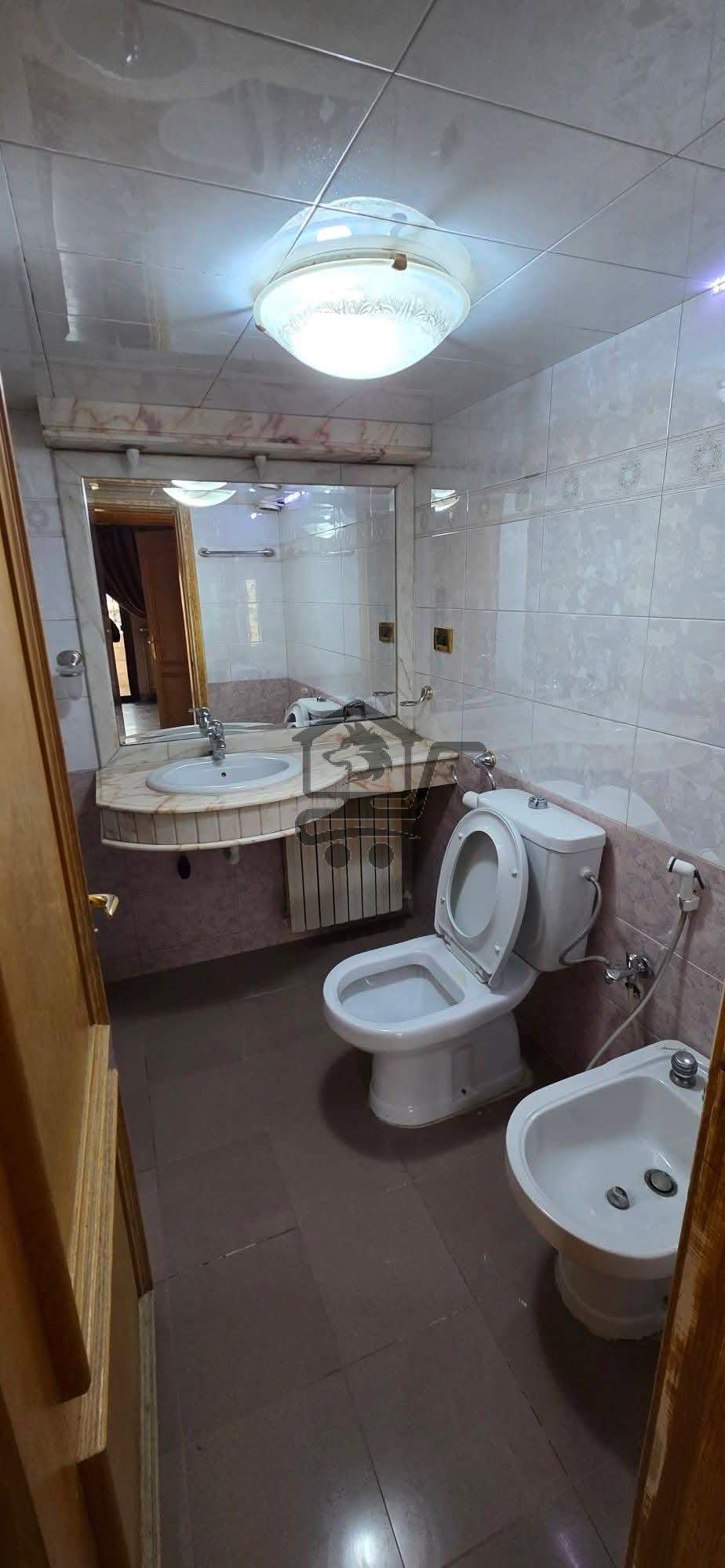 شقة بكسوة جيدة جداً - الصورة 4