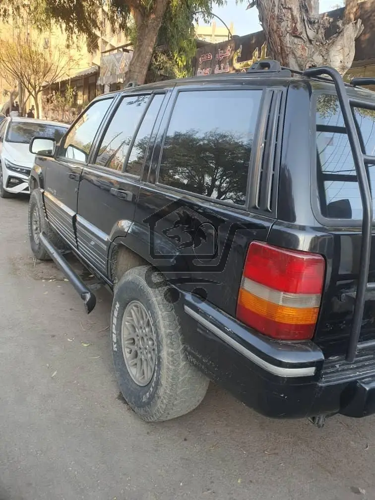 جيب شيروكي - الصورة 8