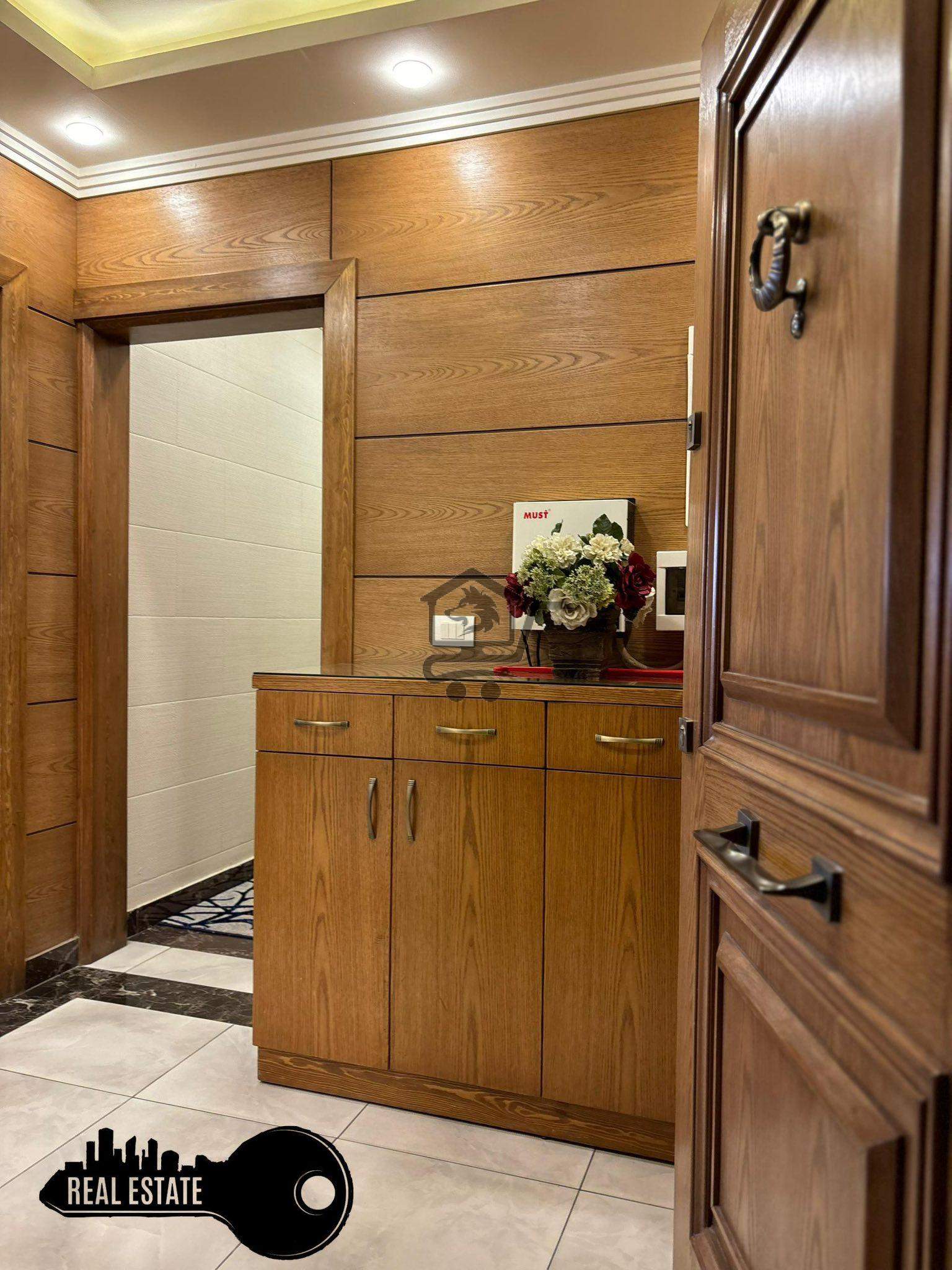 شقة في مشروع دمر - الصورة 1