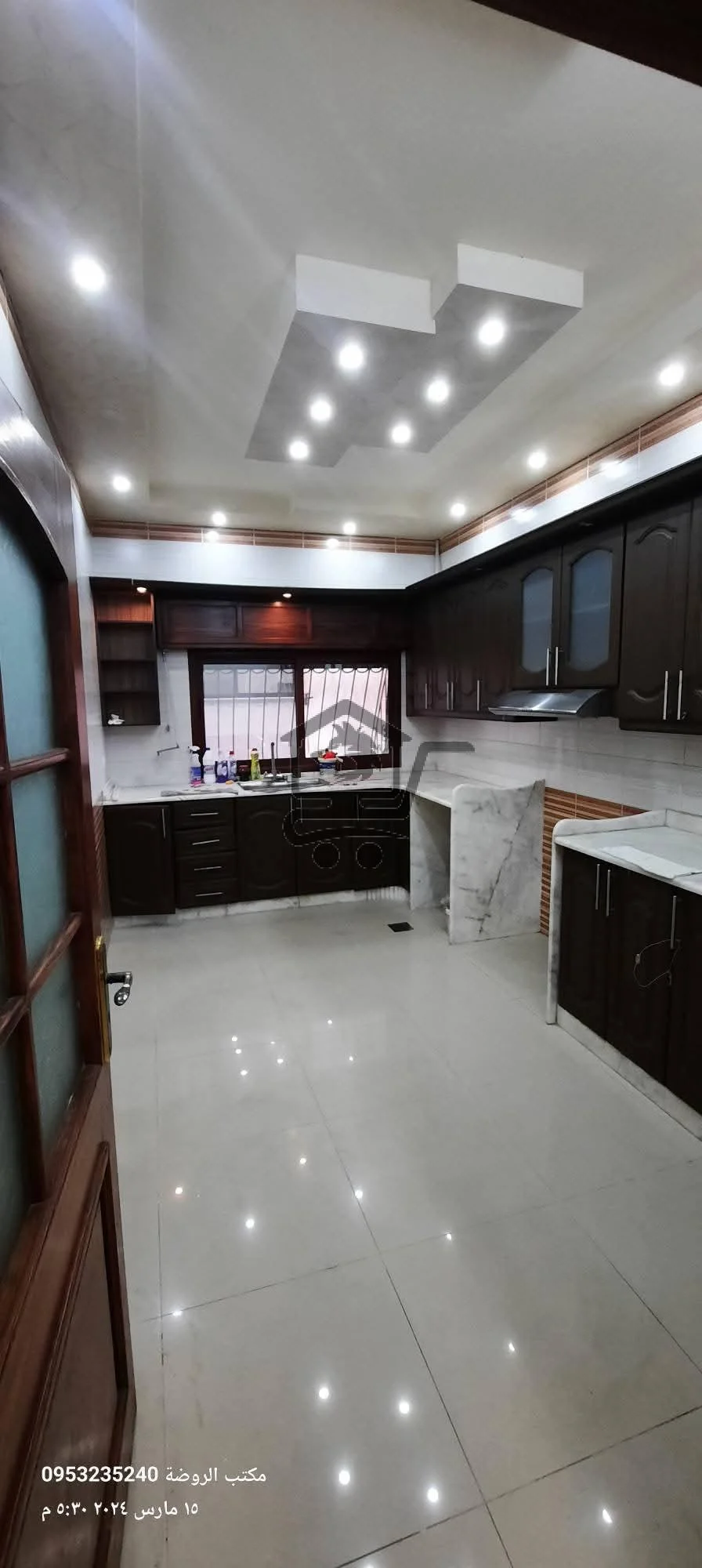 شقة غرفتين بكسوة جيدة - الصورة 1