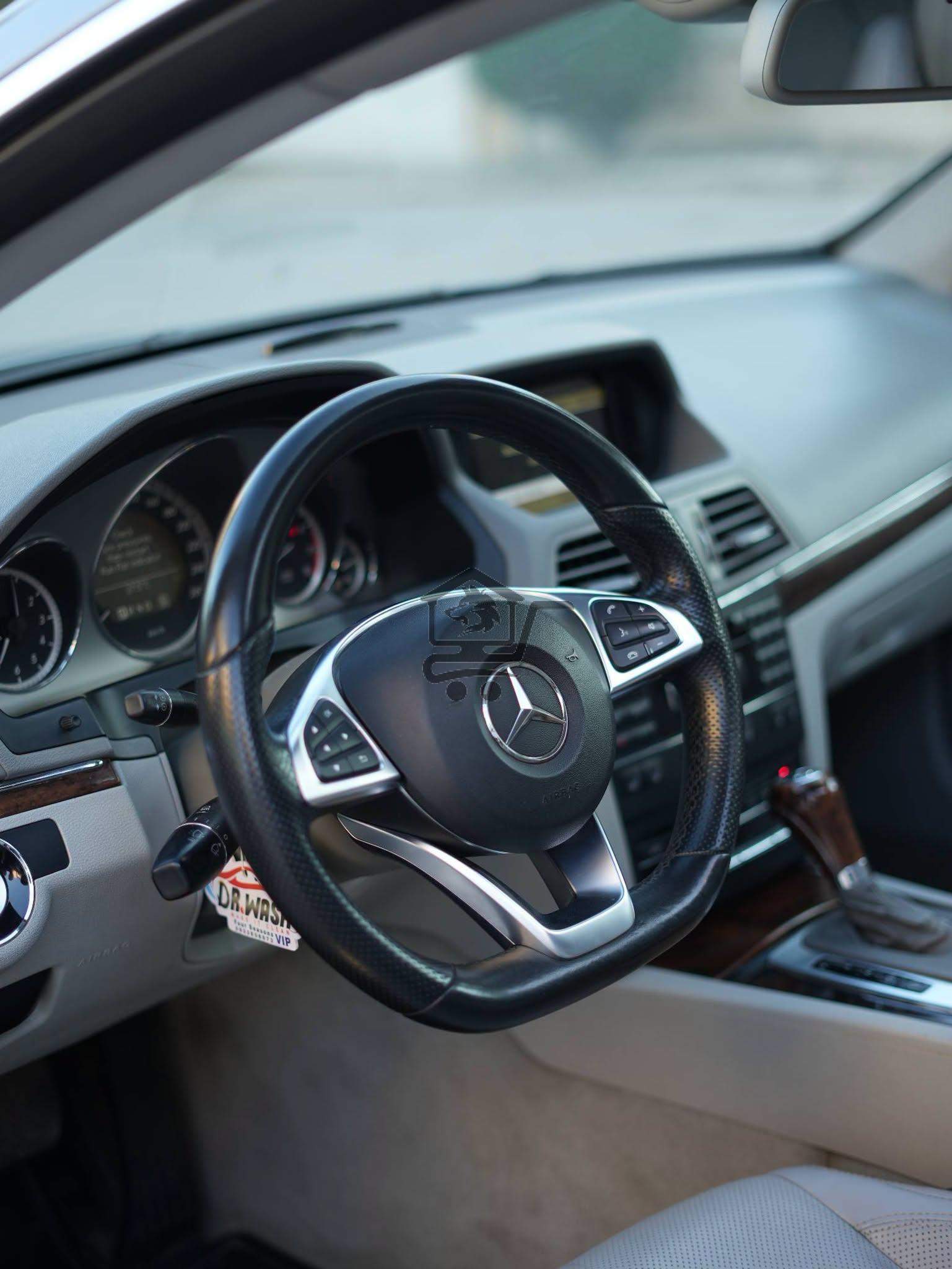 Mercedes Benz E350 Coupe - الصورة 8