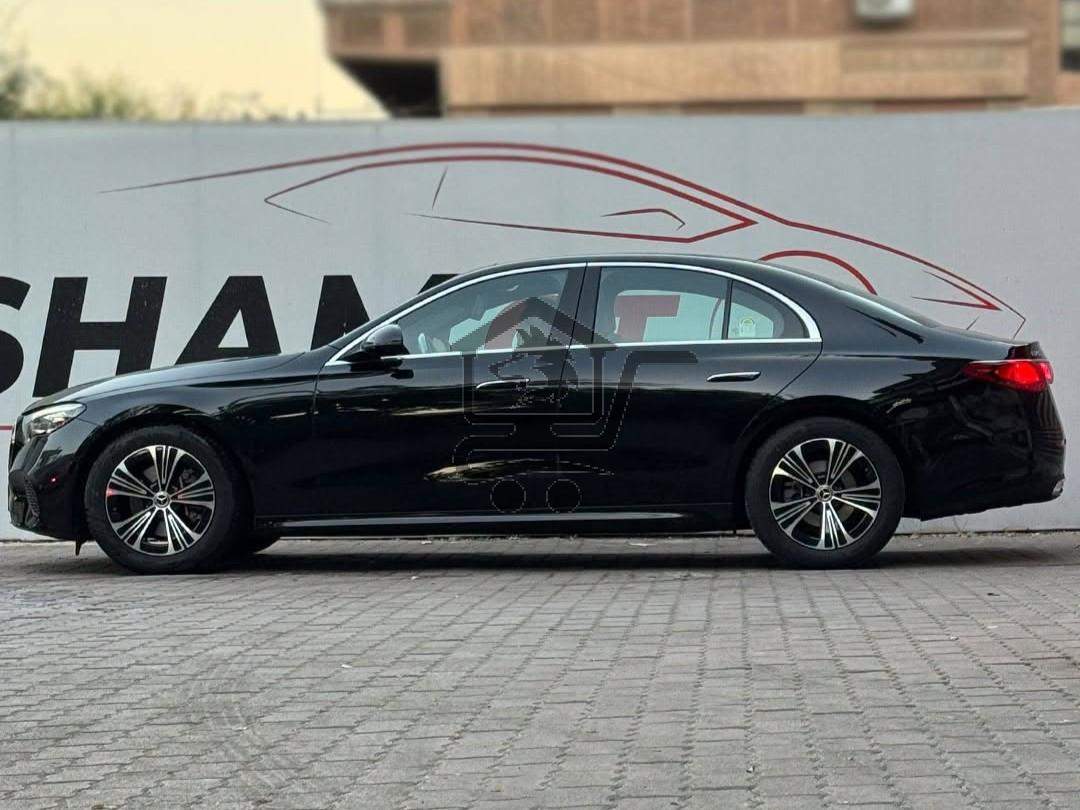 Mercedes-Benz E200 2025 - الصورة 5