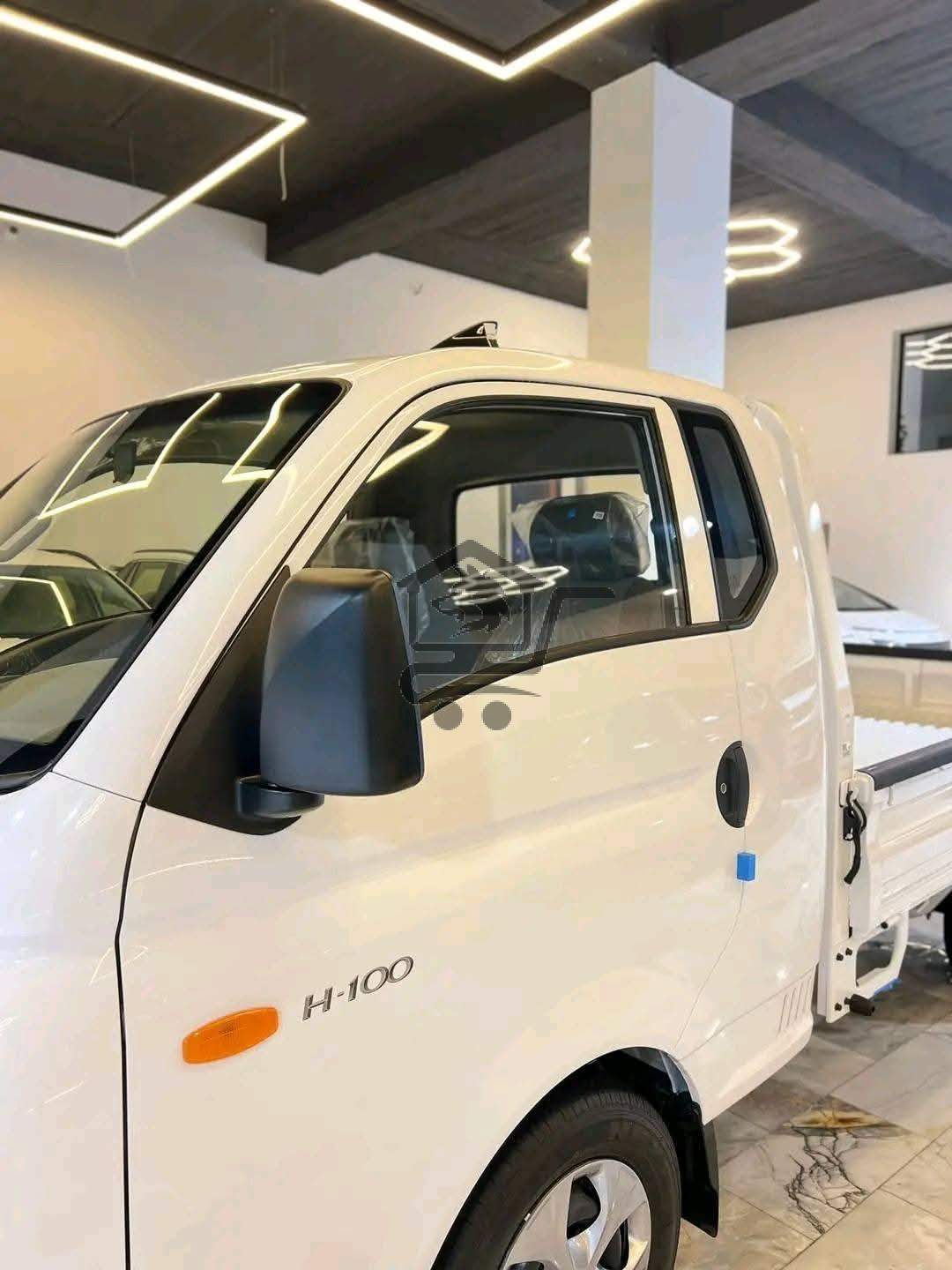 بيك أب بورتر Hyundai H-100 - الصورة 2