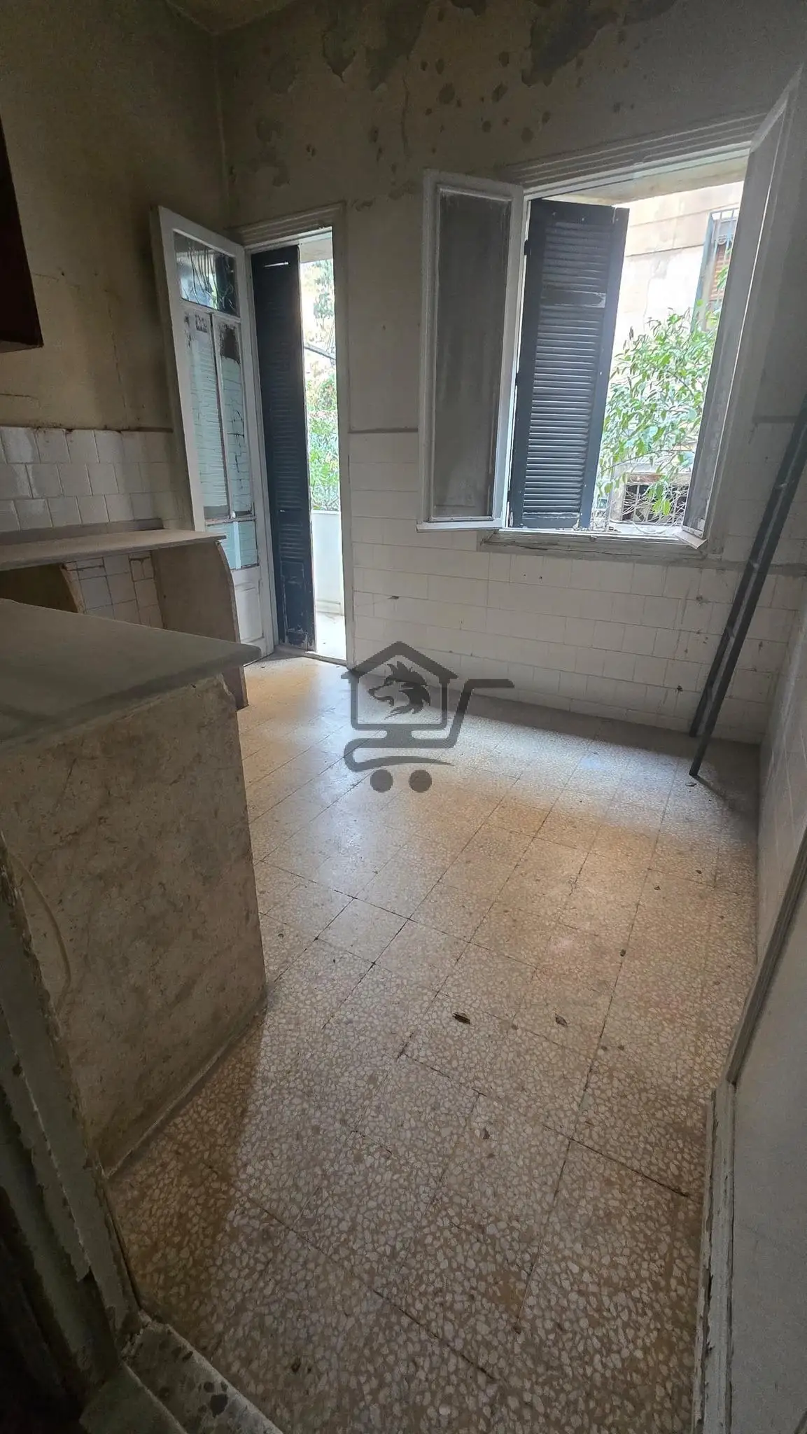 منزل يصلح للسكن او لأي مشروع تجاري او مكتب هندسي - الصورة 5
