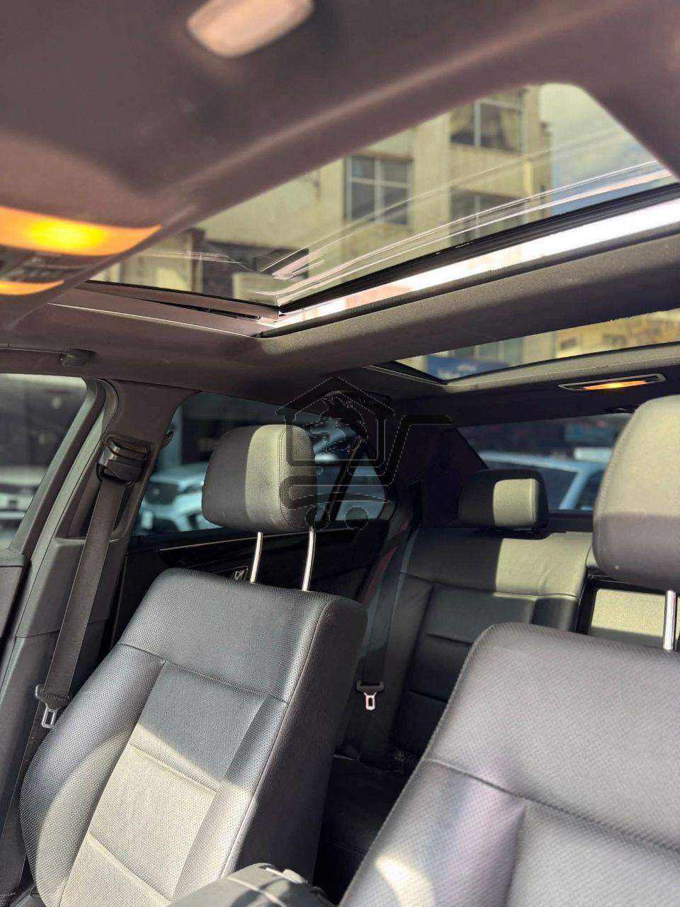 Mercedes E350 AMG - الصورة 10