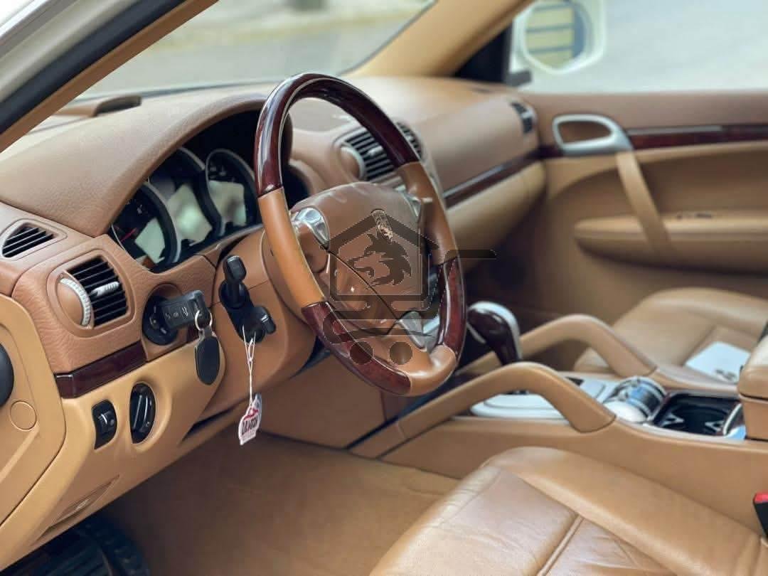 Porsche Cayenne - الصورة 3