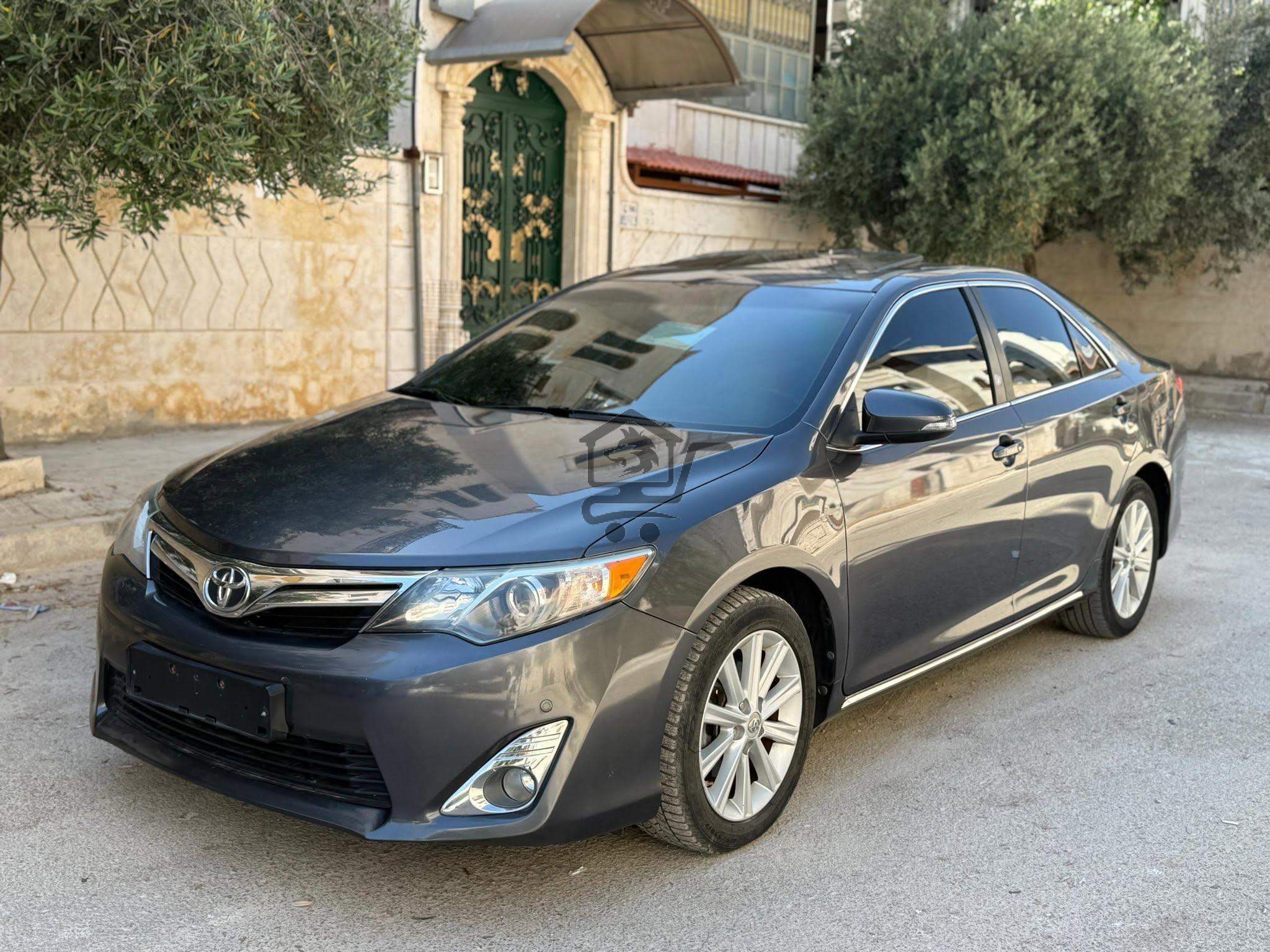 Toyota Camry 2013 - الصورة 1