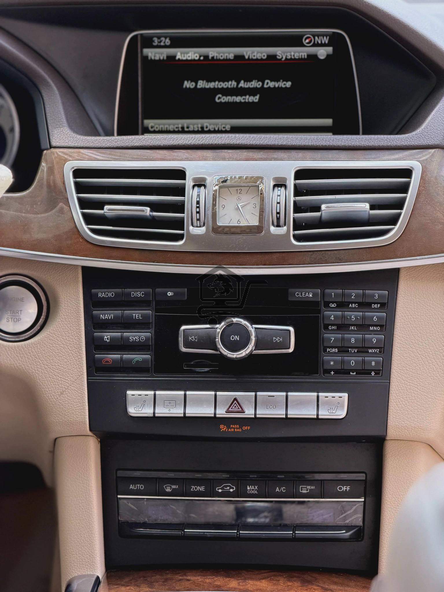 Mercedes-Benz E350 - الصورة 8