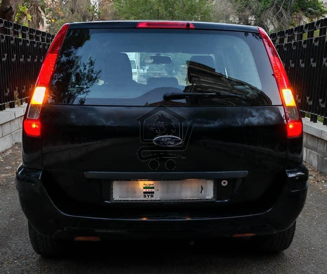 Ford Fusion - الصورة 3