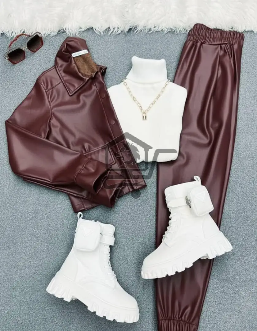 طقم نسواني شيك - الصورة 1