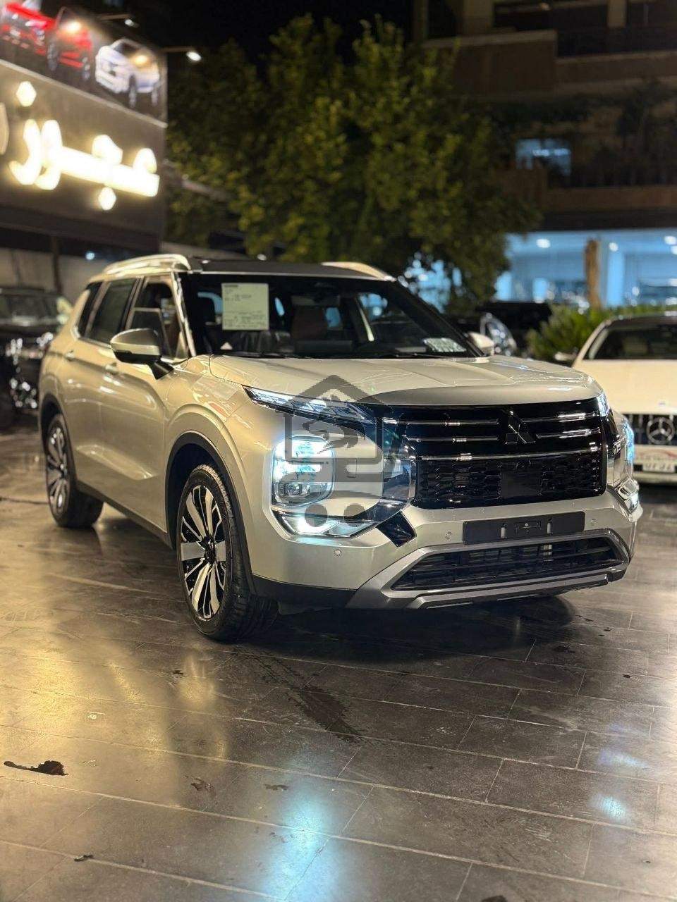 Mitsubishi Outlander 2026 - الصورة 1