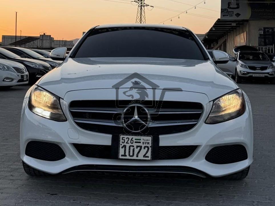 Mercedes C300 2015 4matic - الصورة 1