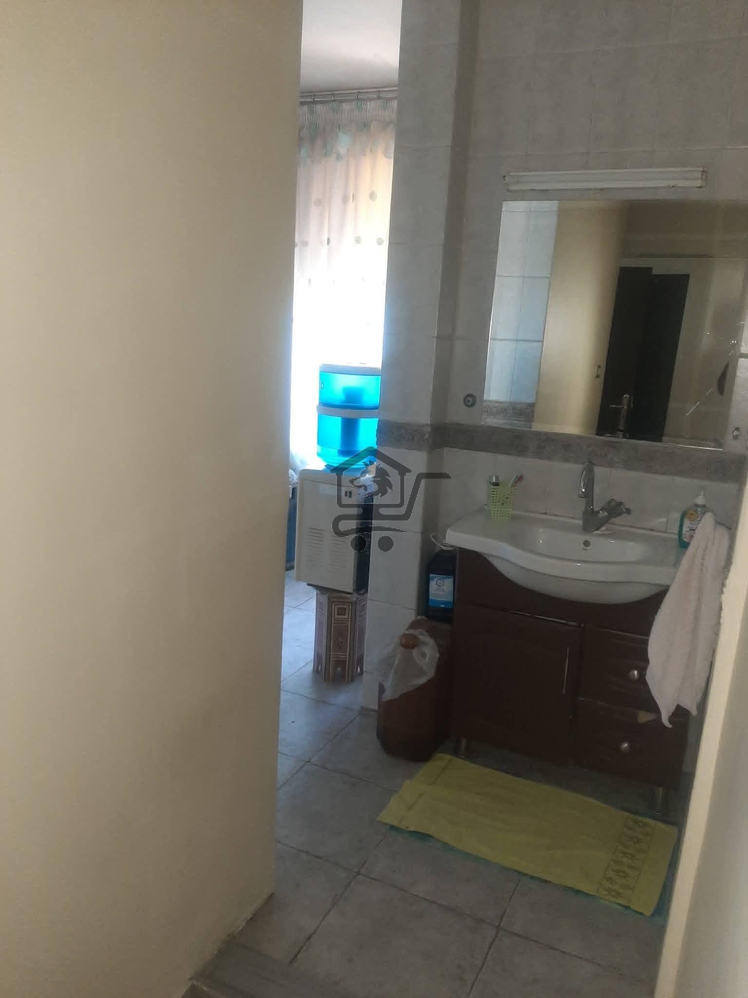 شقة بإكساء ممتاز - الصورة 5