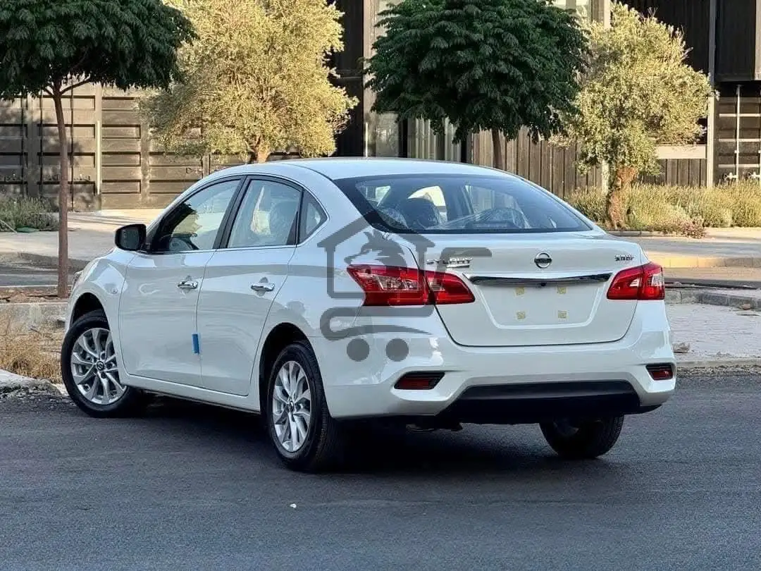 نيسان سيلفي 2025 - الصورة 1