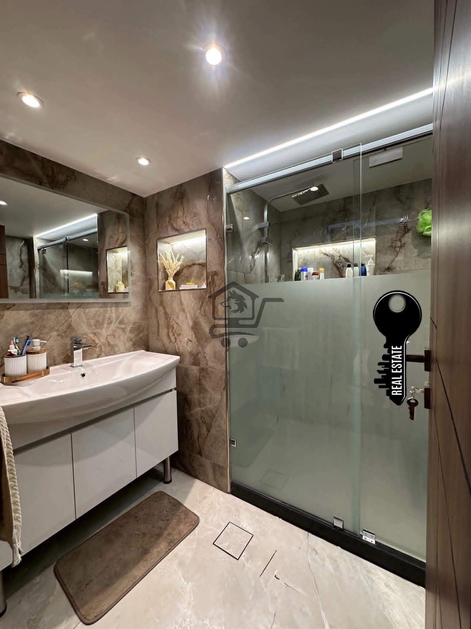 شقة مع فرش وطاقة شمسية - الصورة 4