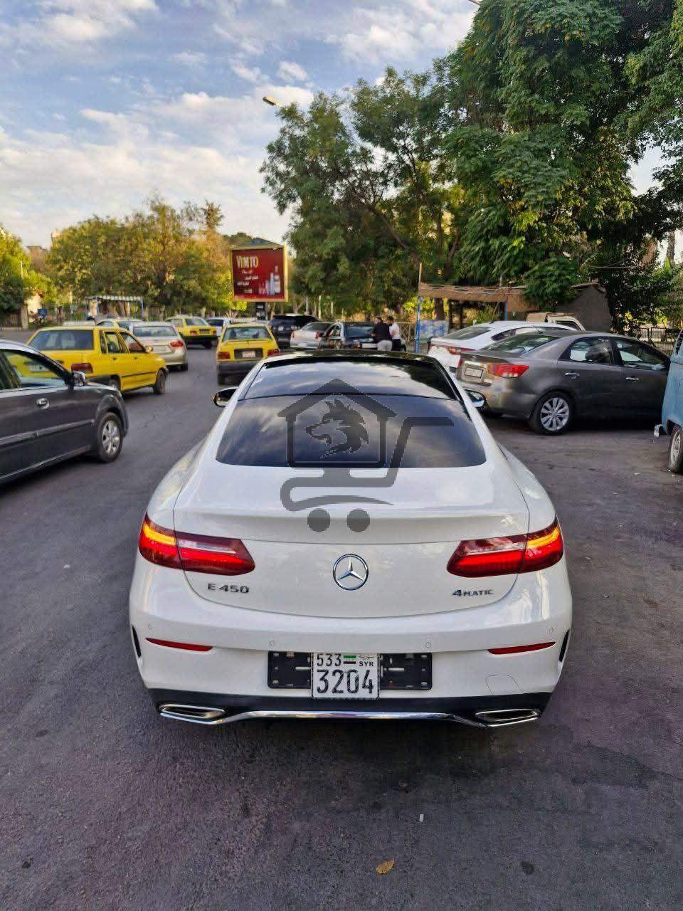 Mercedes-Benz E450 - الصورة 2