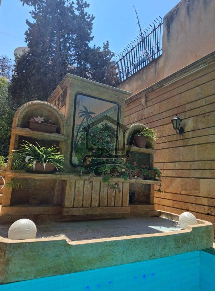 منزل مميز للبيع - الصورة 2