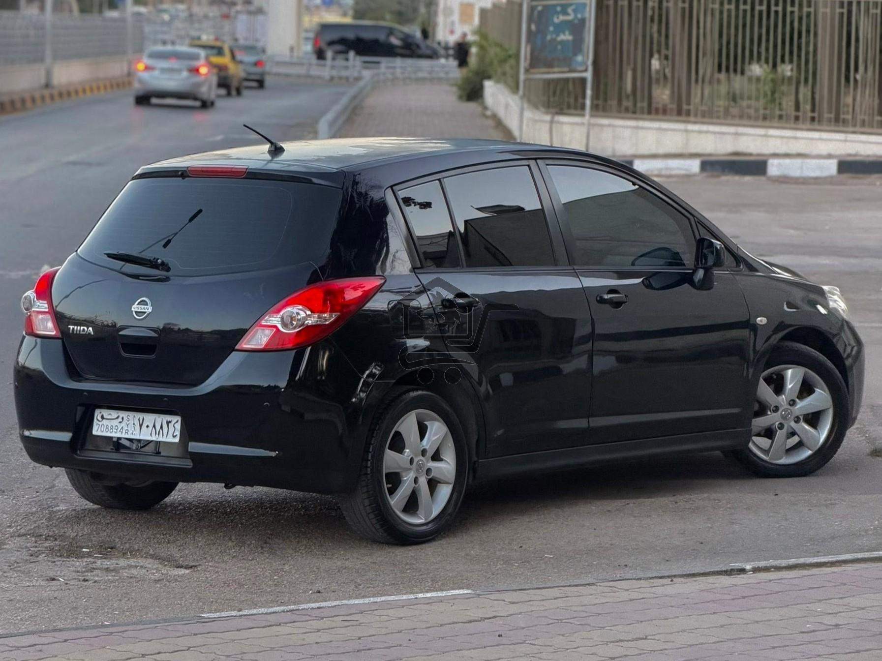 Nissan Tiida 2009 - الصورة 2