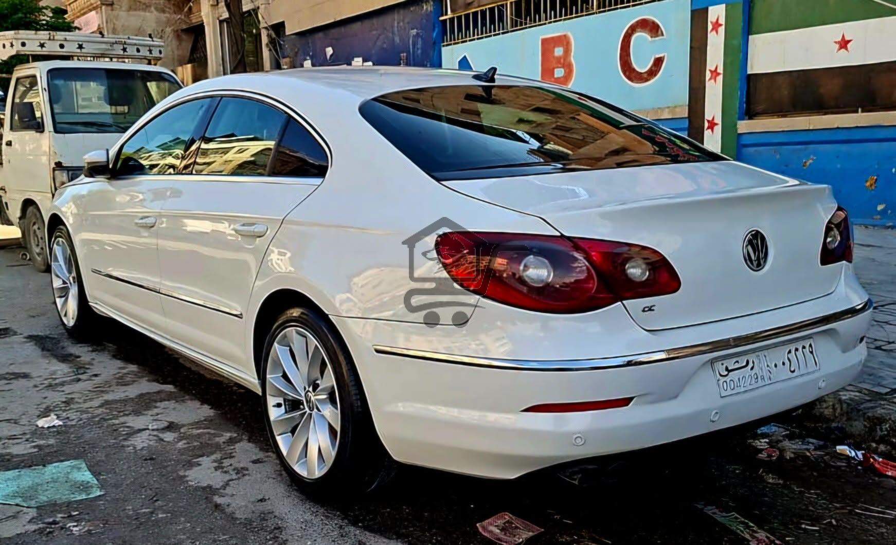 Volkswagen Passat 2010 - الصورة 4