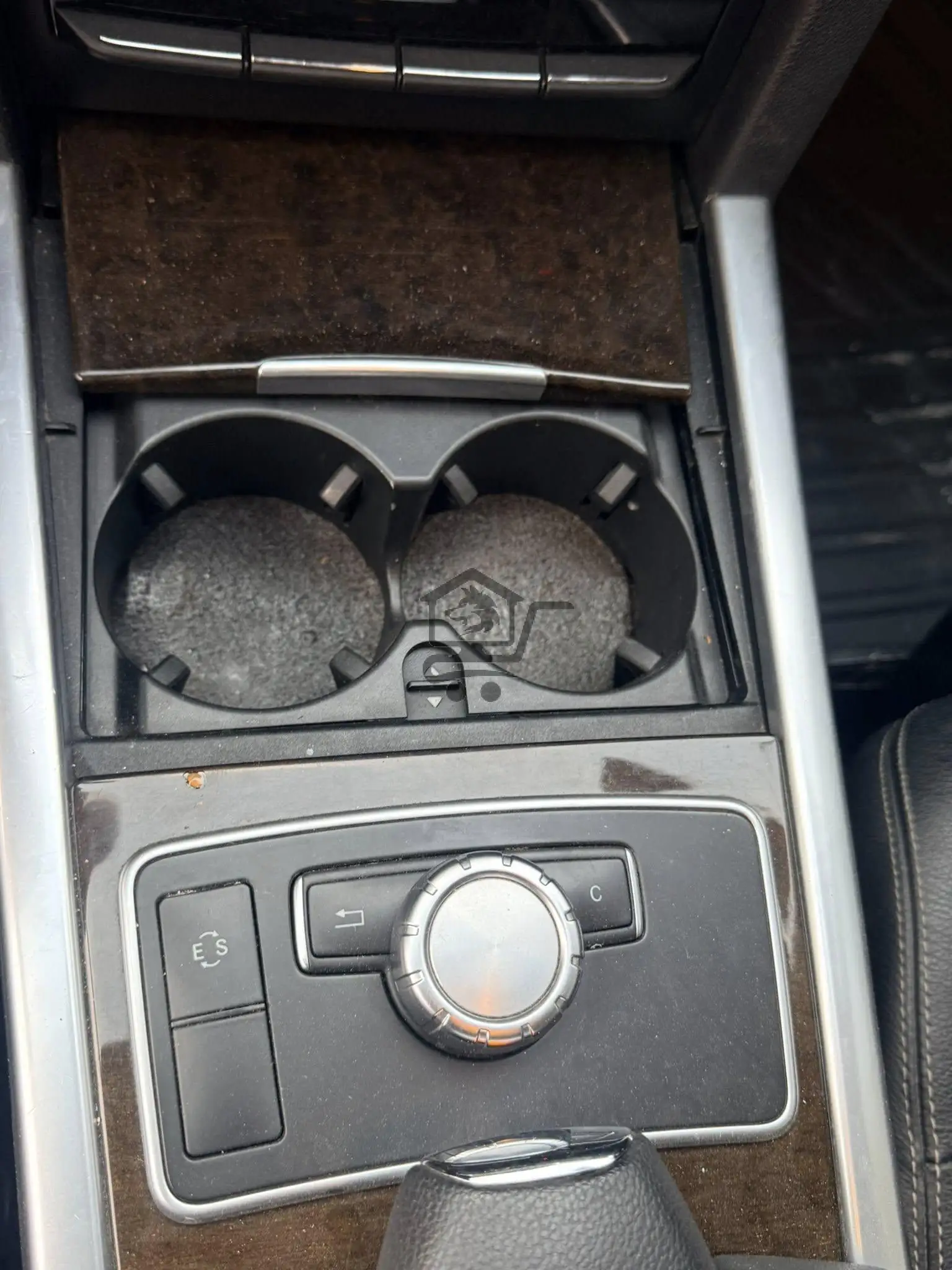 مرسيدس ديزل E300 2012 - الصورة 9