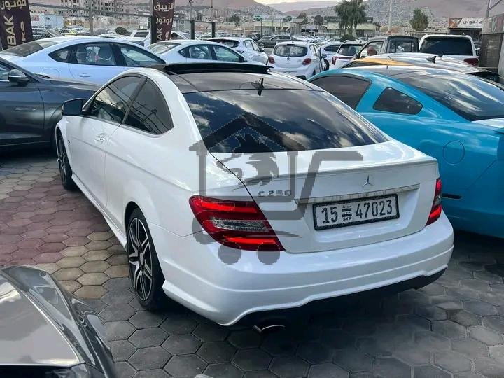 MERCEDES C250 - الصورة 9