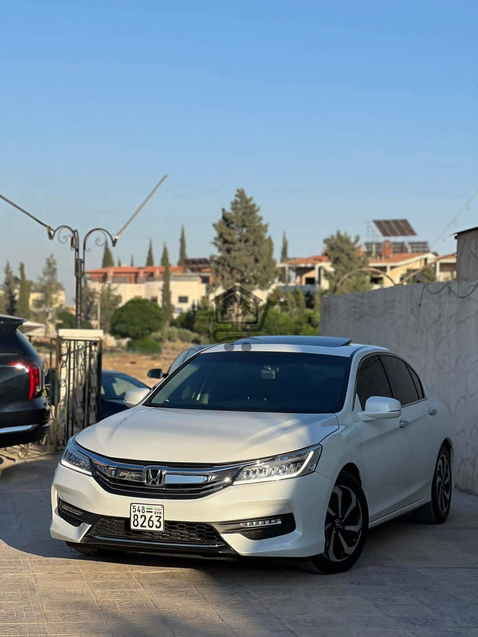 Honda Accord - الصورة 1