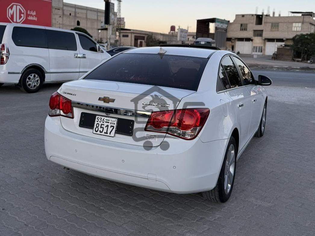 Chevrolet Cruze 2011 - الصورة 6