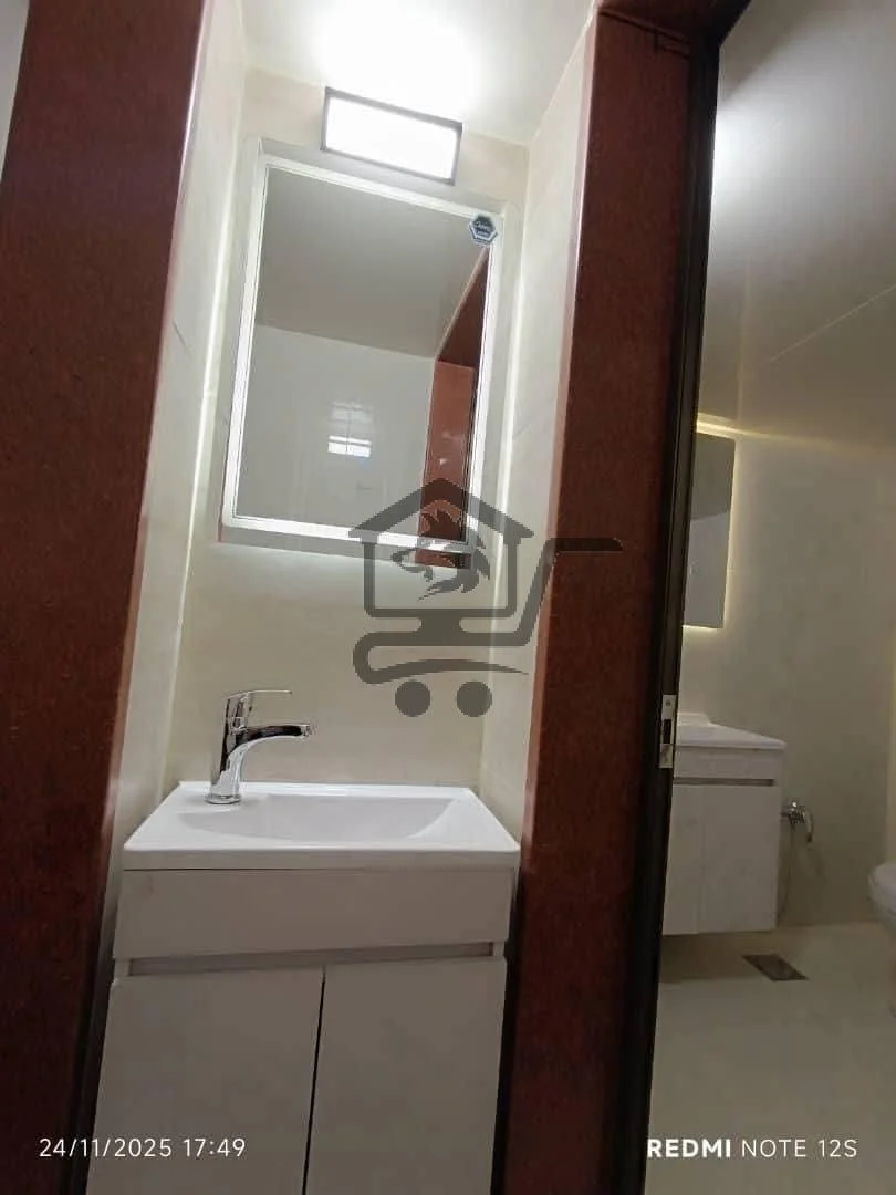 شقة فخمة بمساحة واسعة - الصورة 5