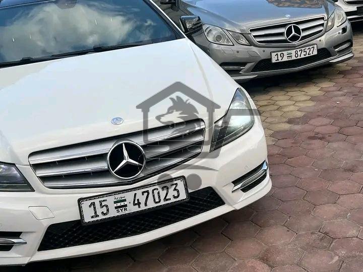 MERCEDES C250 - الصورة 5