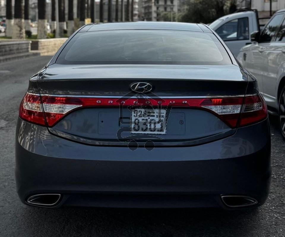Hyundai Azera Grandeur 2013 - الصورة 2