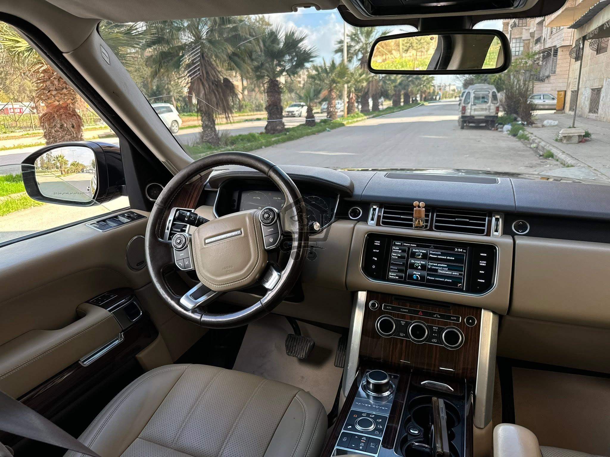 Range Rover Vogue 2015 - الصورة 6